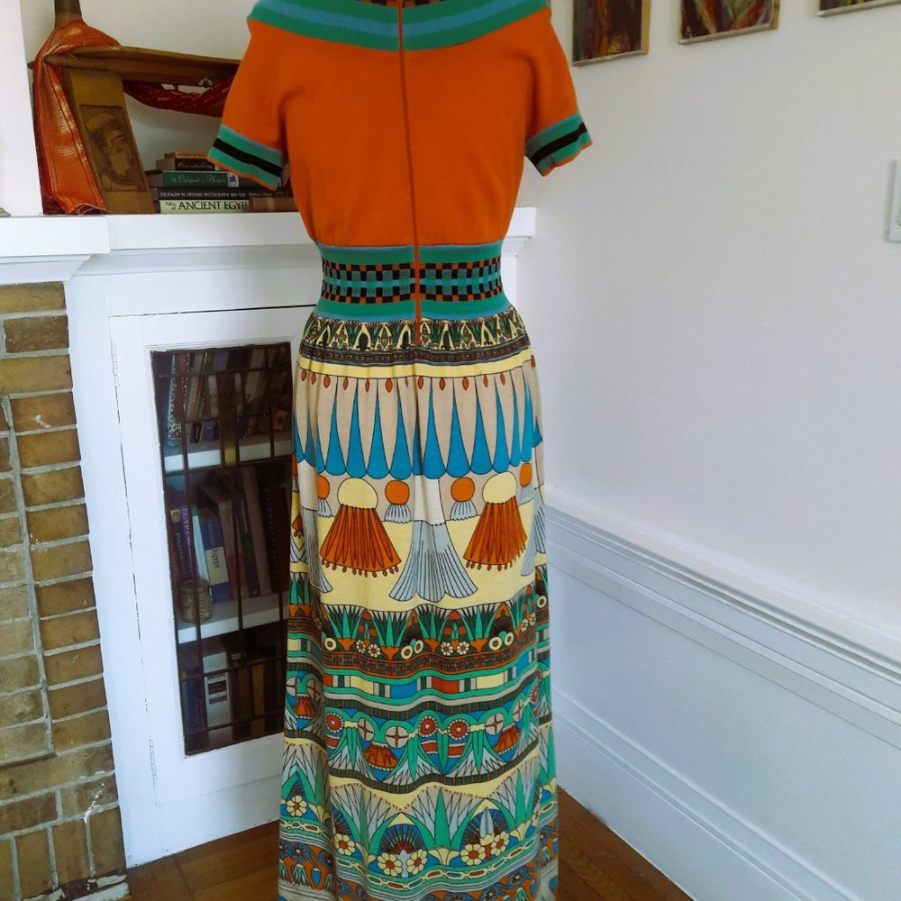 RARE Vintage 1960s-1970s Women's Egyptian Revival Merino Wool Dress by Goldworm - Picture 4 of 9